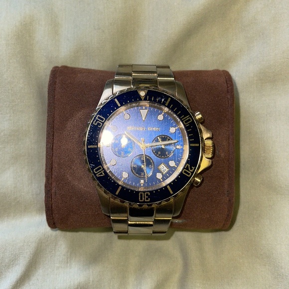 Michael Kors Gold Watch with Blue Face - Picture 2 of 13